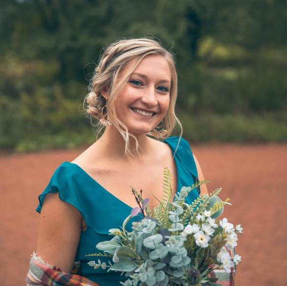 Profile Picture of Andrea Ponto (@drea_p) on Poshmark