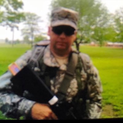 Profile Picture of Brandon& Leah Brewer (@Leah1Brewer) on Twitter