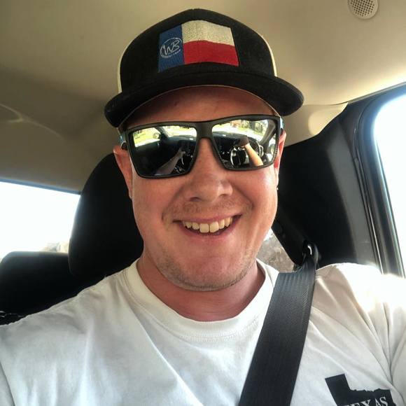 Profile Picture of Christopher Carlisle (@ccarlisle089) on Poshmark