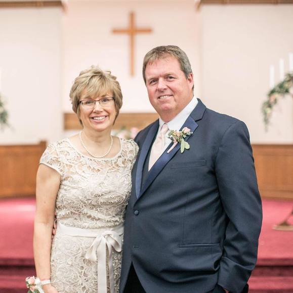 Profile Picture of Julie Droessler (@mjdroessler) on Poshmark