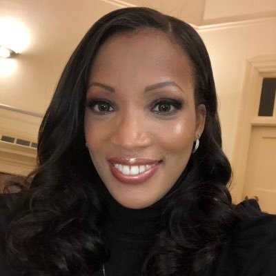 Profile Picture of Dr Roberta Babb (@DrRBabb) on Twitter