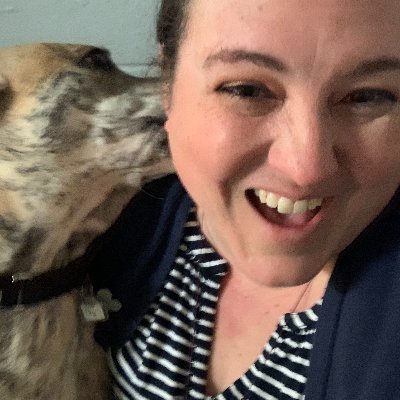 Profile Picture of Amanda Carlson (@amandaspets) on Twitter