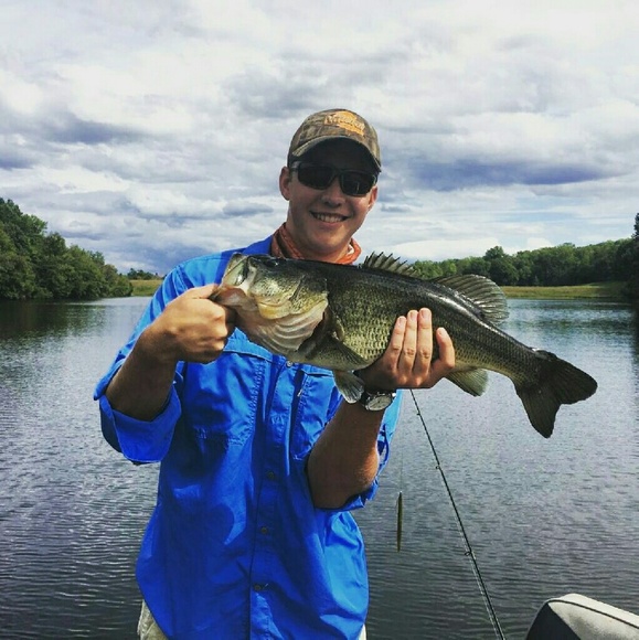 Profile Picture of Dylan Fanney (@dfanney6) on Poshmark