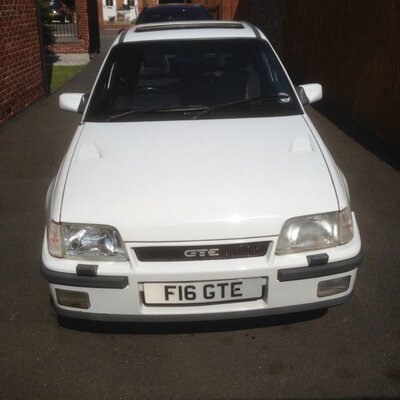 Profile Picture of Robert Halsall (@DucatiST4s03) on Twitter