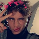 Profile Picture of • carøl 💌 • | twins følløw ☼ (@ivansgoal) on Instagram