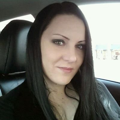 Profile Picture of Cynthia Daugherty (@evildolly13) on Twitter