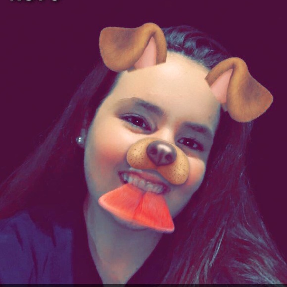 Profile Picture of Katie Chappell (@ktchapps) on Poshmark