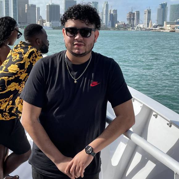 Profile Picture of Carlos Irias (@carlos1007) on Poshmark