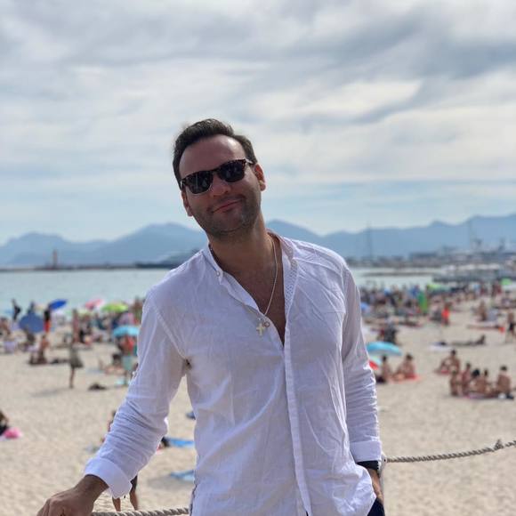 Profile Picture of Alex Marcano (@alexmarcanogil) on Poshmark