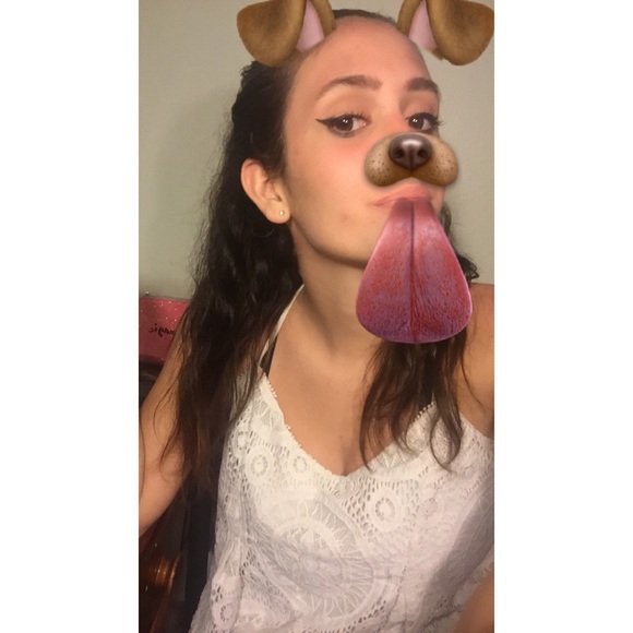 Profile Picture of Jenn Gabrielle (@kingjenna) on Poshmark