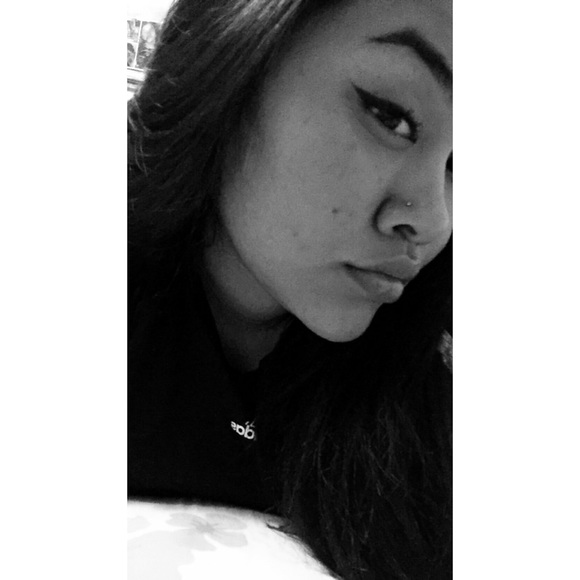 Profile Picture of Cindy Sanchez (@cindy6500) on Poshmark