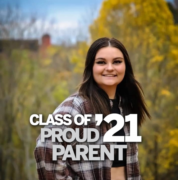 Profile Picture of Lisa Wysong (@ldwysong) on Poshmark