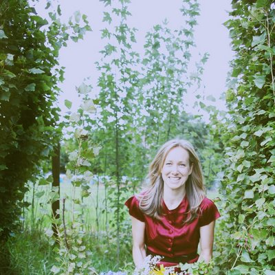 Profile Picture of Claire Montgomery (@newmed001) on Twitter