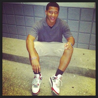 Profile Picture of Darrell Hogue (@strong_side_42) on Twitter