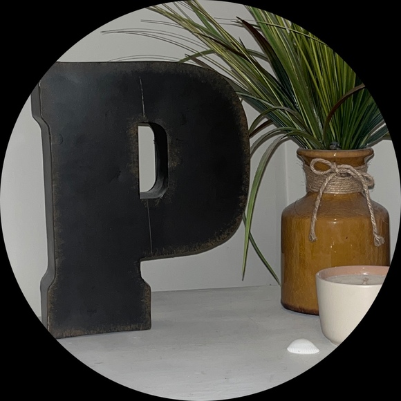 Peyton Calhoun - Poshmark Profile Picture of Peyton Calhoun (@peytcalhoun) on Poshmark