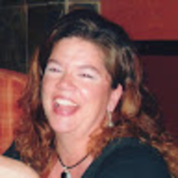 Profile Picture of Janet Burditt (@janetb4831) on Poshmark
