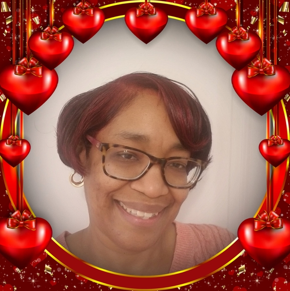 Profile Picture of Sheree Thompson (@shereemt) on Poshmark