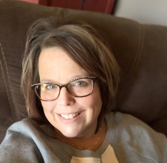 Profile Picture of Shannon Mumper (@sunshine74x2) on Poshmark