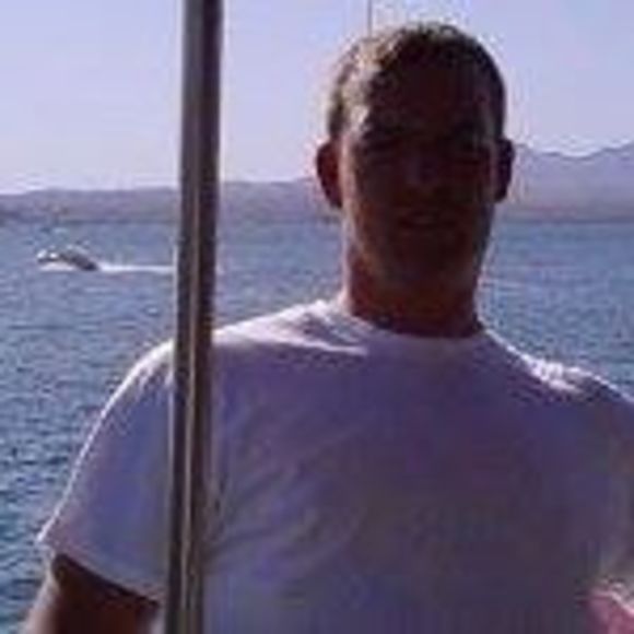 Profile Picture of Daniel Klatt (@theritedan) on Poshmark