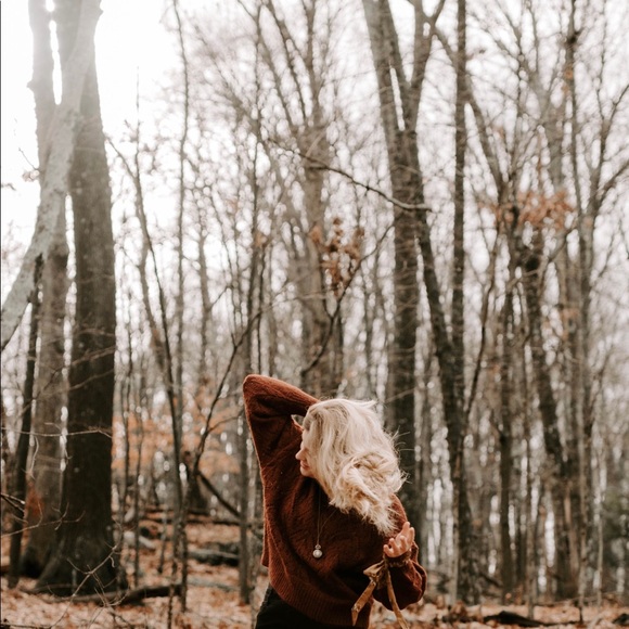 Profile Picture of ! ! skylar Shaw (@skylark___) on Poshmark