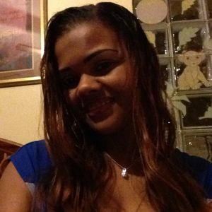 Profile Picture of Lisa Oliveira (@122195624) on Myspace
