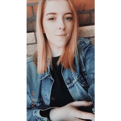 Profile Picture of Alice  🌸 (@alicealanor_) on Twitter