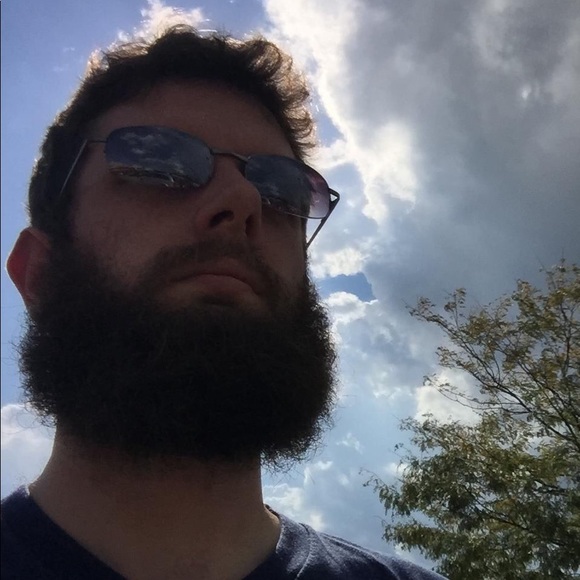 Profile Picture of Ethan Epping (@honicdasedgehog) on Poshmark