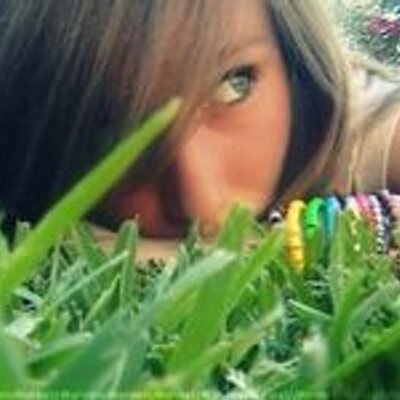 Profile Picture of Lisa Carle (@Clarine_Rondeau) on Twitter