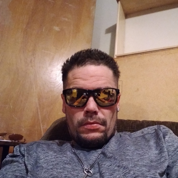 Profile Picture of Todd Lucas (@785toddlucas) on Poshmark