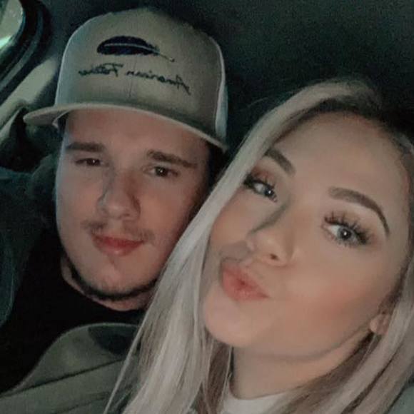 Profile Picture of Hunter Dyer (@hldyer98) on Poshmark