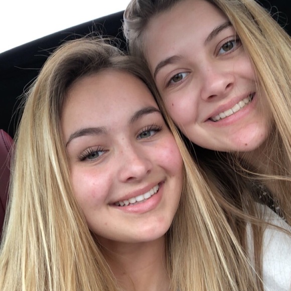 Profile Picture of Trinity Linane (@trinitylinane) on Poshmark