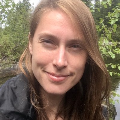 Profile Picture of Molly Roberts (@earobert) on Twitter