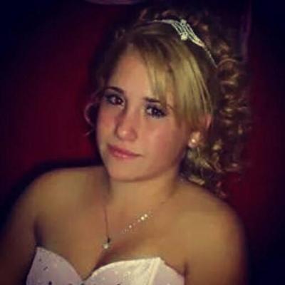 Profile Picture of Janet Conde (@Janett0110) on Twitter