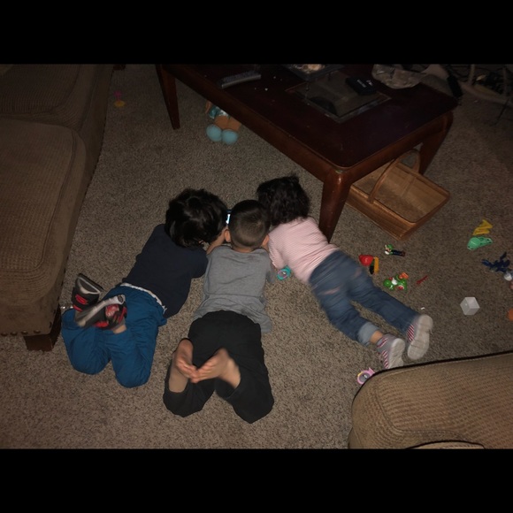 Profile Picture of Lorena Cuevas (@momodezi) on Poshmark