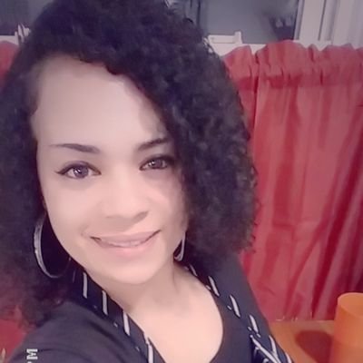 Profile Picture of Tianna Edwards (@FunsizeTt) on Twitter
