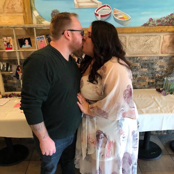 Profile Picture of Melissa Hansbury (@hansburym) on Poshmark