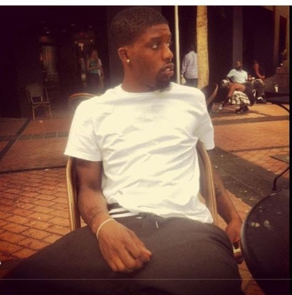 Profile Picture of Edward Evans (@popdon) on Poshmark