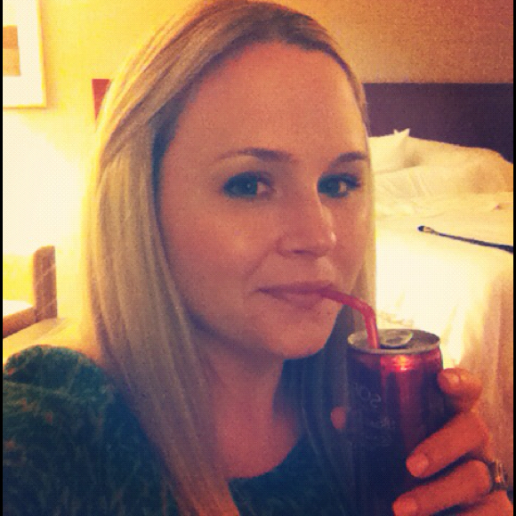 Profile Picture of Julianne Fox (@juliefox) on Poshmark