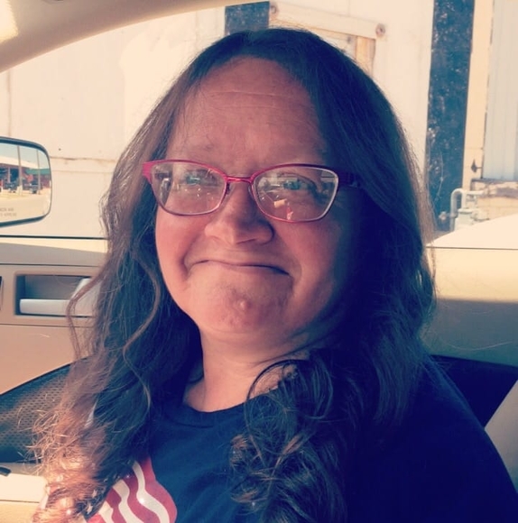 Profile Picture of Ruthann Adams (@shortie_1965) on Poshmark