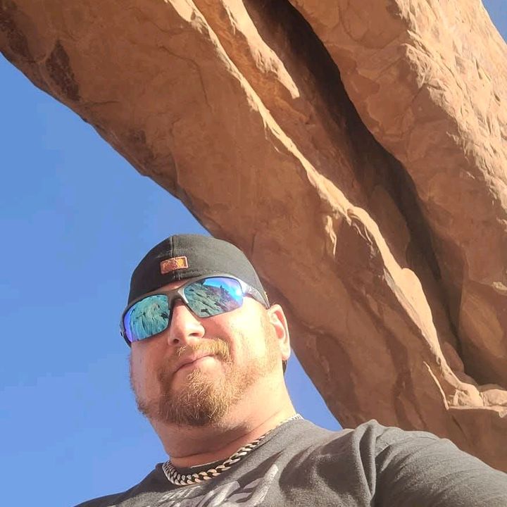 Robert Andres - Tiktok Profile Picture of Robert Andres (@robandres0721) on Tiktok