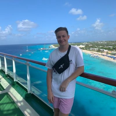 Profile Picture of Kyle Stephen Harding (@ky_drms) on Twitter