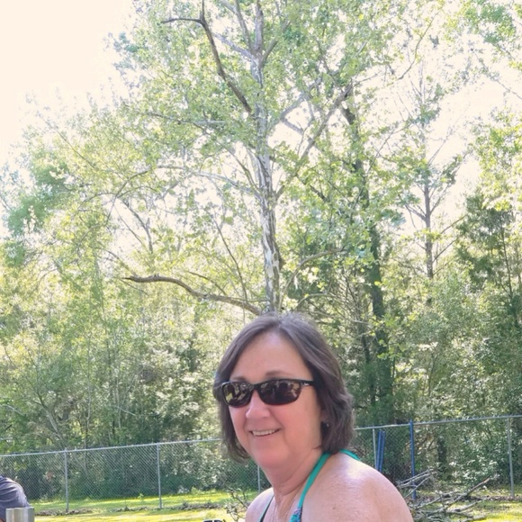 Profile Picture of Sherri West (@sherri50blue) on Poshmark