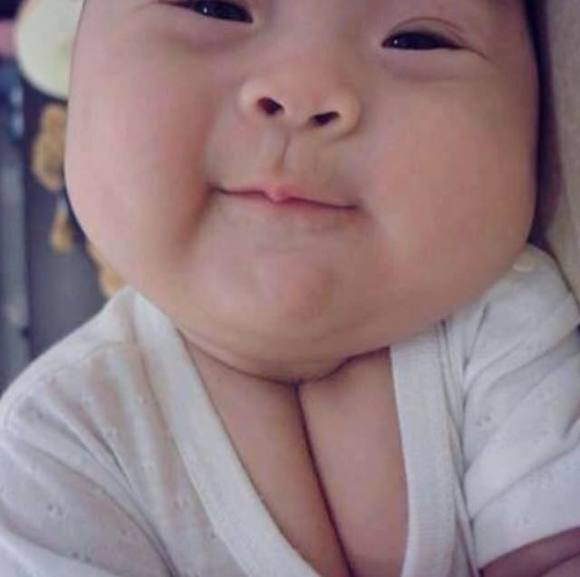 Profile Picture of Unuz Massali (@unuz) on Poshmark