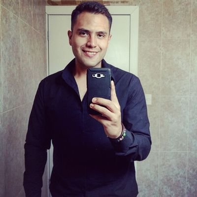 Profile Picture of Claudio R. Burciaga (@ClaudioRochaB) on Twitter