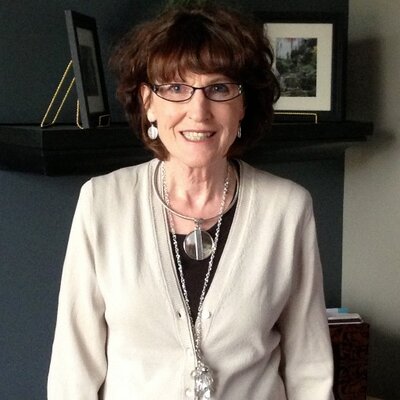 Profile Picture of Lynne Larsen-Miller (@Lynnezmiller) on Twitter