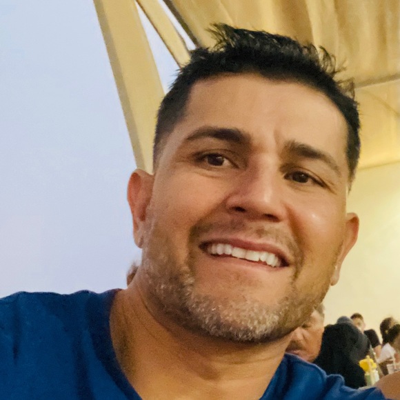 Profile Picture of Joey Rivera (@joeyrivera226) on Poshmark