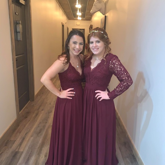 Profile Picture of Nichole Jacobs (@nichole_jacobs) on Poshmark