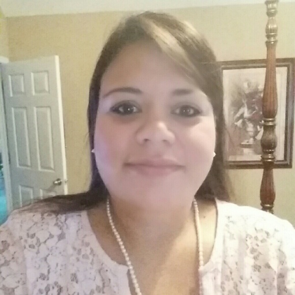 Profile Picture of Tammy Tolbert (@tamtolbert) on Poshmark