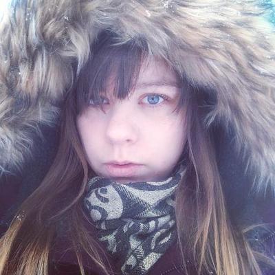 Profile Photo of Erica Gibbons (@Gate_of_Ivory) on Twitter