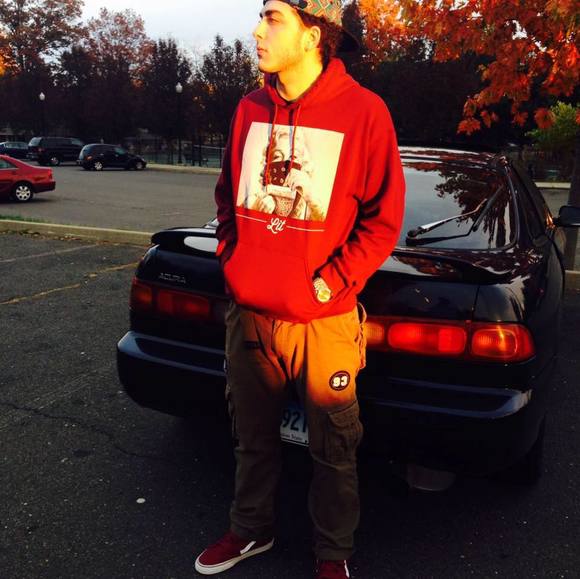 Profile Picture of Dominick Deleon (@dominickdeleon) on Poshmark